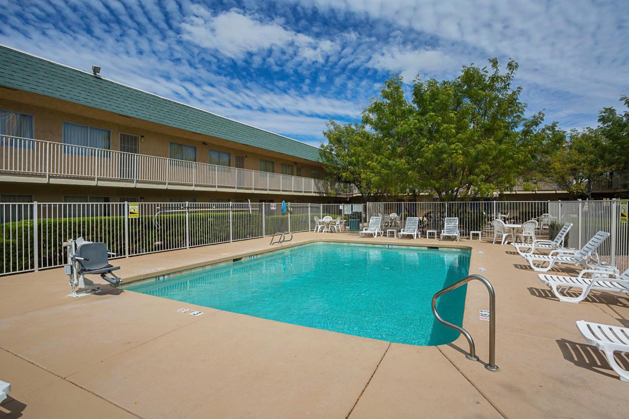 6-holbrook, Az 2*